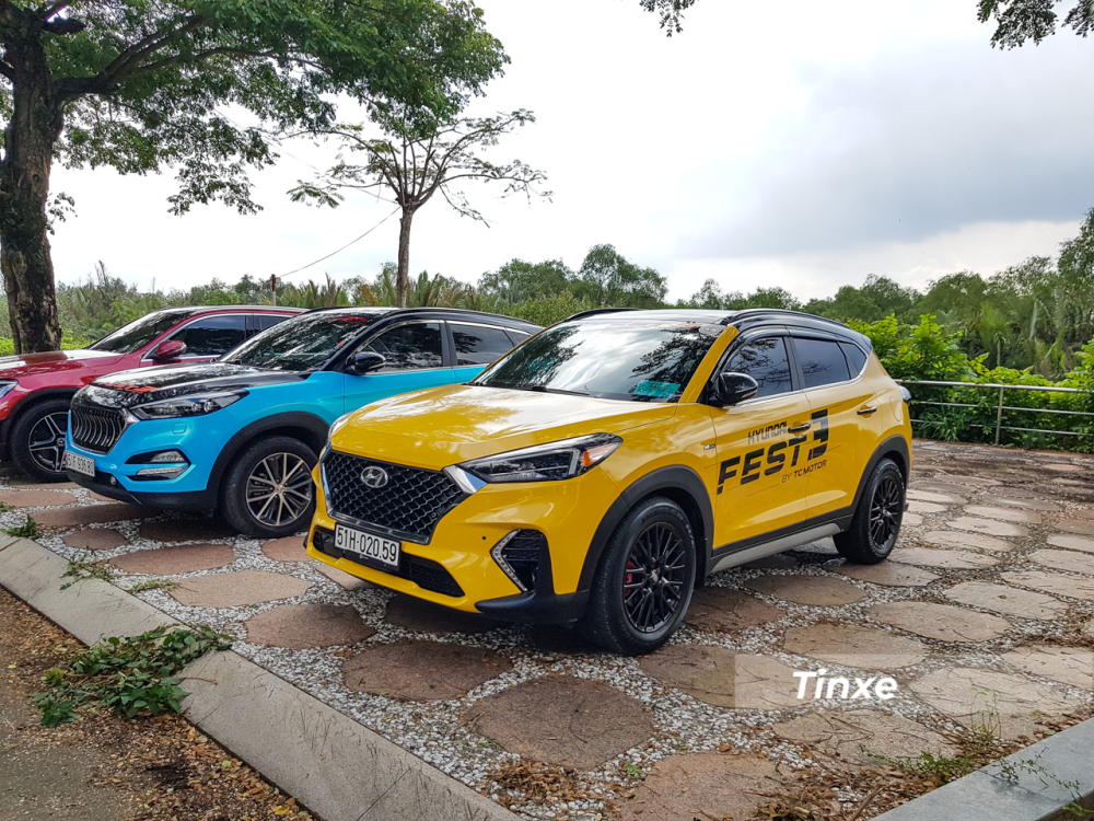 Cặp đ&ocirc;i Hyundai Tucson được chủ nh&acirc;n độ lại ngoại h&igrave;nh