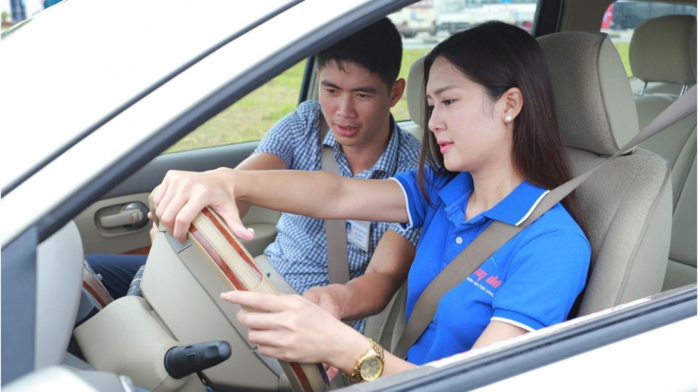 Đề xuất: T&agrave;i xế gay tai nạn, trung t&acirc;m đ&agrave;o tạo v&agrave; gi&aacute;o vi&ecirc;n dạy l&aacute;i cũng chịu tr&aacute;ch nhiệm