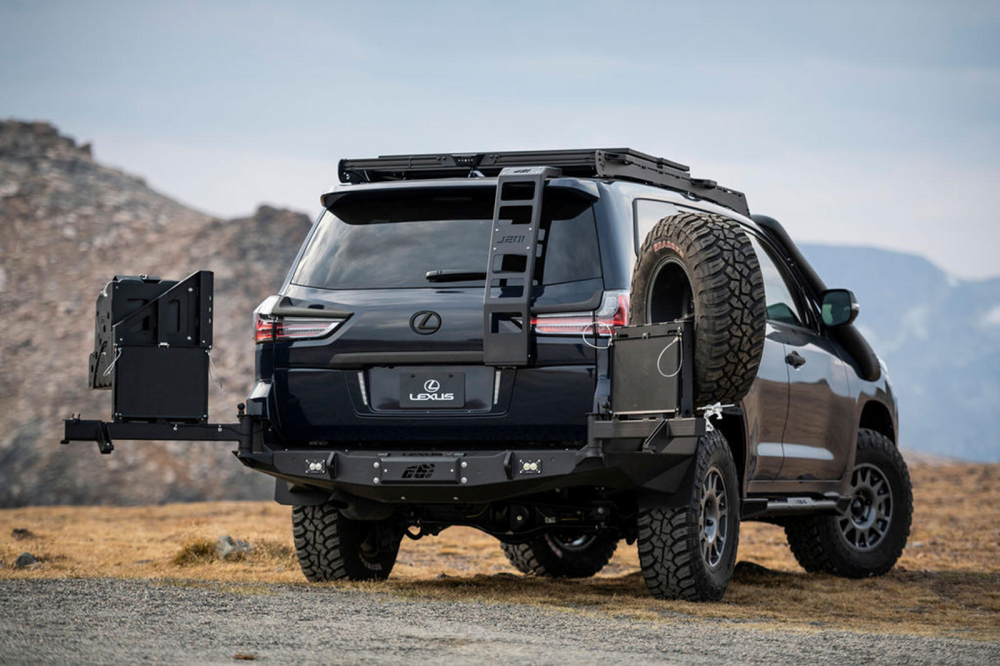 Phía sau của Lexus LX J201 Concept