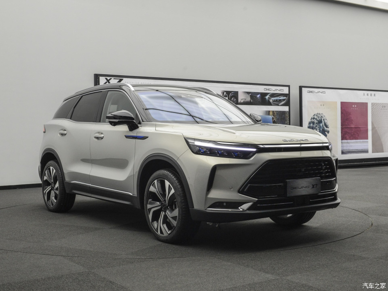 Beijing X7 dùng động cơ xăng tăng áp 1.5L