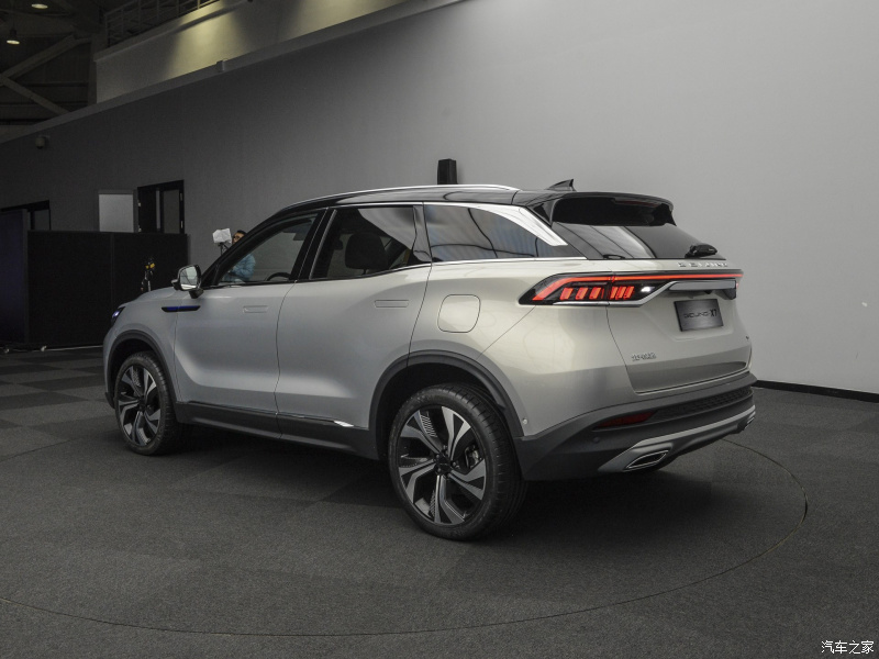 Beijing X7 có tay nắm cửa nằm chìm vào thân xe