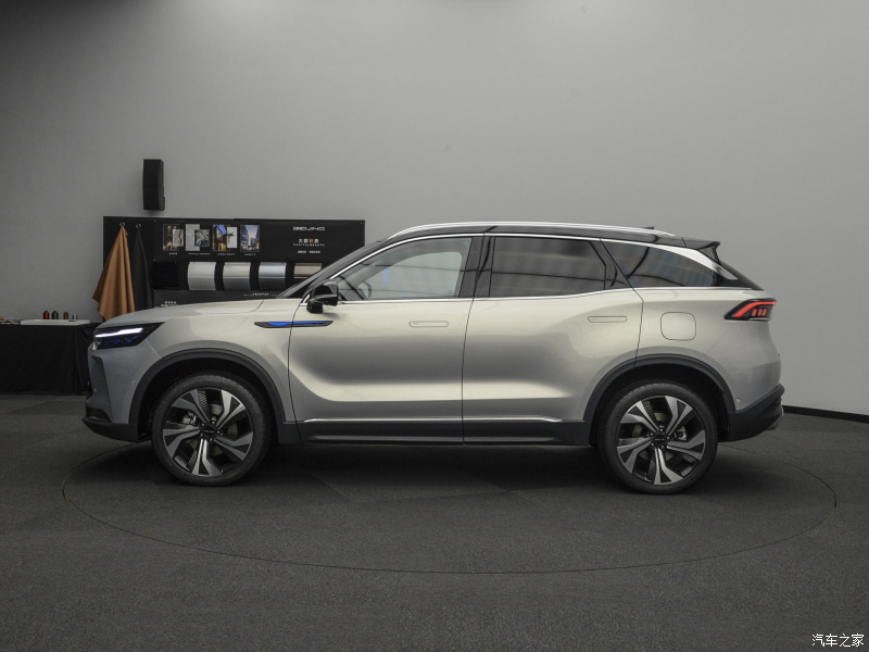 Beijing X7 có kích thước khá lớn