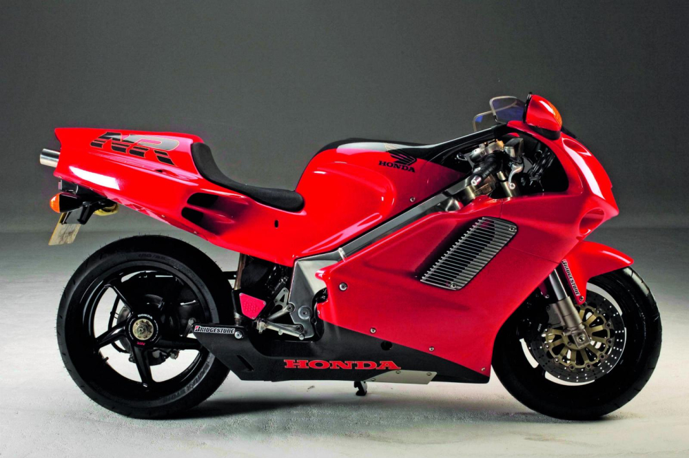 Xe đua Honda NR750
