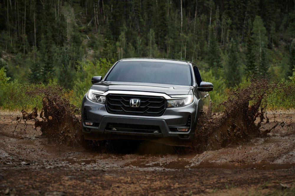Honda Ridgeline 2021 sở hữu thiết kế đầu xe mới