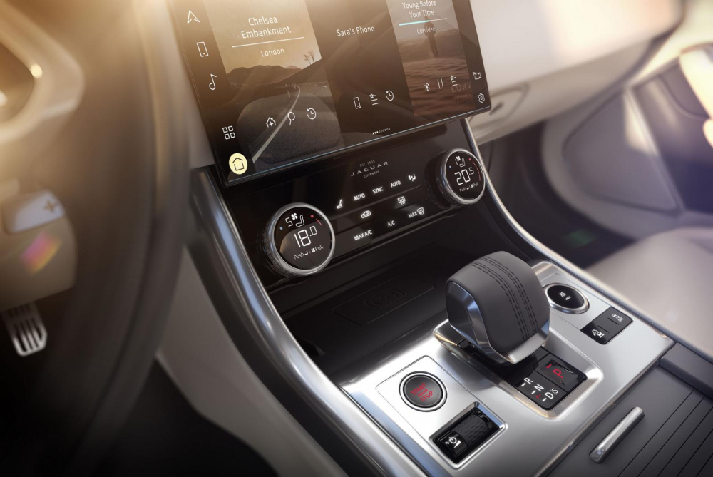 Jaguar XF 2021 có màn hình thông tin giải trí cỡ lớn hơn Jaguar XF 2021 có màn hình thông tin giải trí cỡ lớn hơn