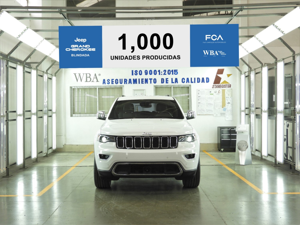 Đây là chiếc Jeep Grand Cherokee 2020 phiên bản bọc thép chống đạn thứ 1.000 xuất xưởng