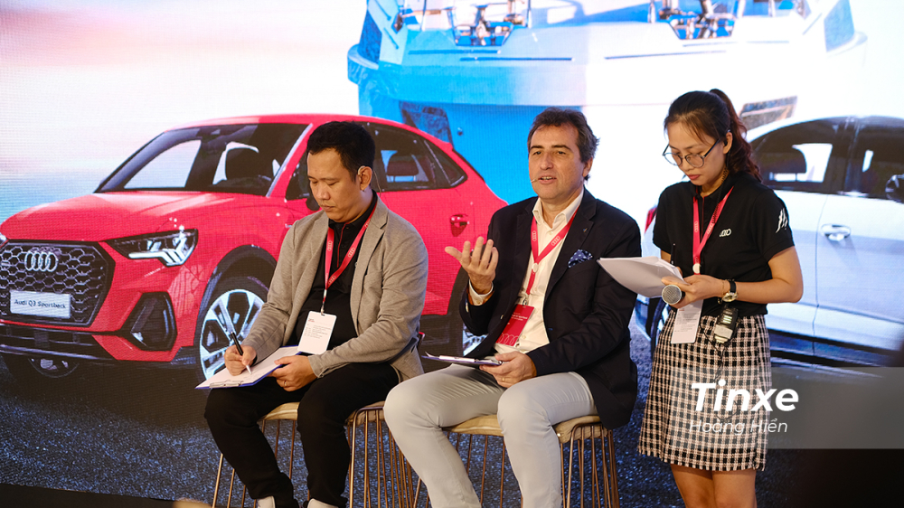 Trả lời b&aacute;o ch&iacute;, đại diện của Audi Việt Nam cho biết Audi Q3 Sportback c&oacute; gi&aacute; tr&ecirc;n 2 tỉ đồng tại Việt Nam.