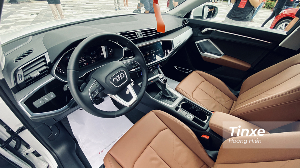 Kh&ocirc;ng gian nội thất vừa hiện đại, vừa c&aacute; t&iacute;nh của Audi Q3 Sportback.
