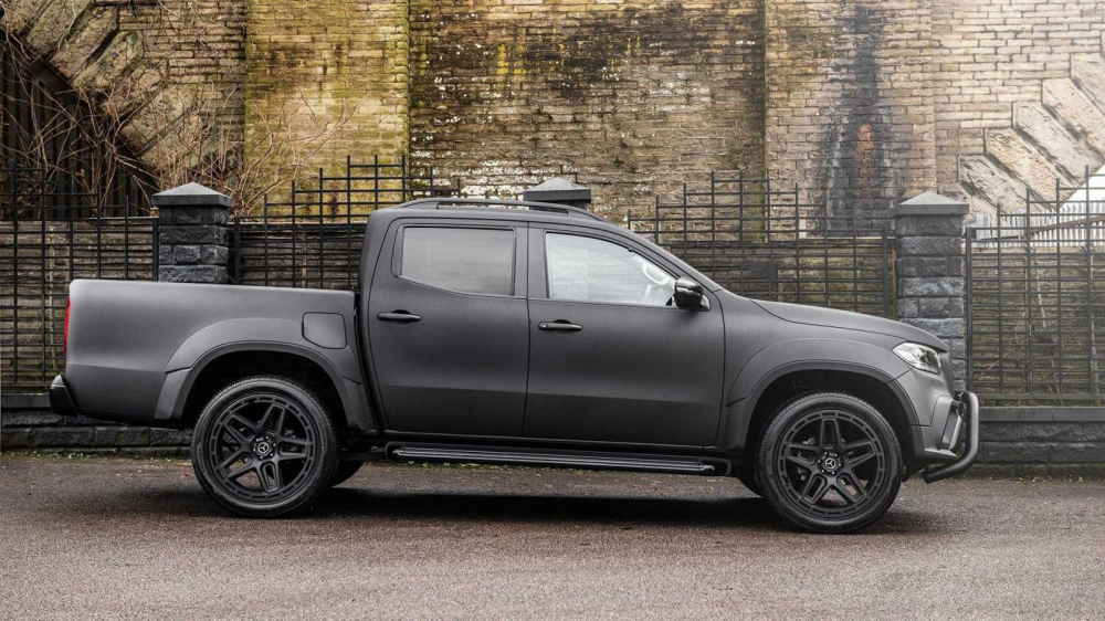 Bén sườn của chiếc Mercedes-Benz X-Class độ bởi Kahn