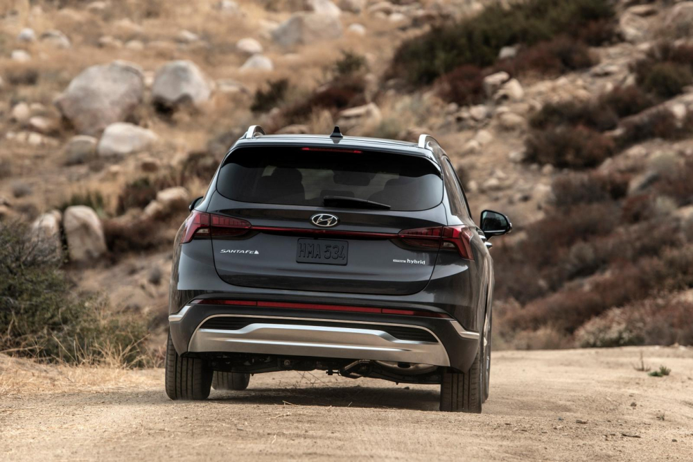 Thiết kế đuôi xe của Hyundai Santa Fe 2021