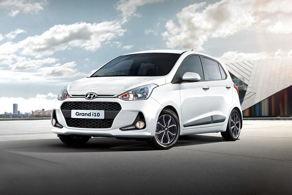Hyundai Grand i10 l&agrave; mẫu xe thường xuy&ecirc;n đứng đầu ph&acirc;n kh&uacute;c hatchback hạng A về mặt doanh số th&aacute;ng