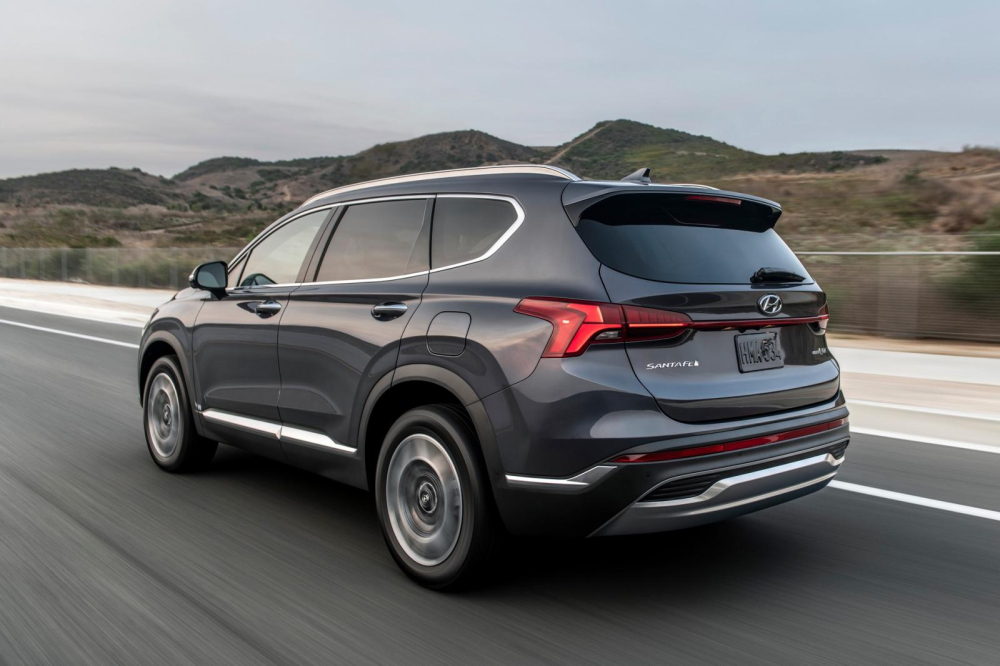 Hyundai Santa Fe 2021 có cả động cơ xăng tăng áp 2.5L