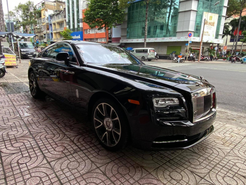 Nhiều khả năng biển số 51H-683.77 là của Rolls-Royce Wraith Series II Nhiều khả năng biển số 51H-683.77 là của Rolls-Royce Wraith Series II