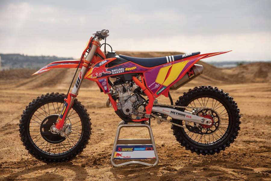 KTM 250 SX-F Troy Lee Design 2021 KTM 250 SX-F Troy Lee Design 2021