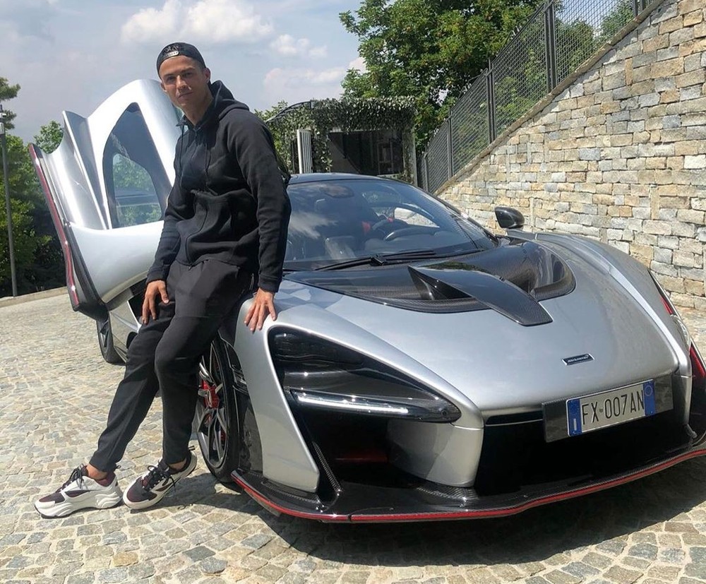 Cristiano Ronaldo v&agrave; si&ecirc;u phẩm McLaren Senna