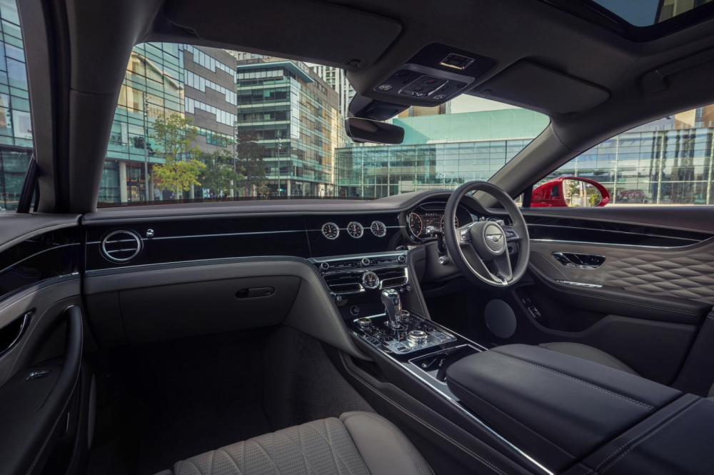 Nội thất bên trong Bentley Flying Spur V8 2021 Nội thất bên trong Bentley Flying Spur V8 2021