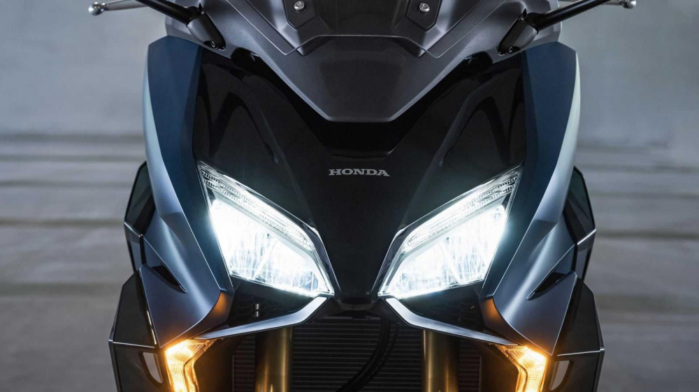 Thiết kế đầu xe Honda Forza 750