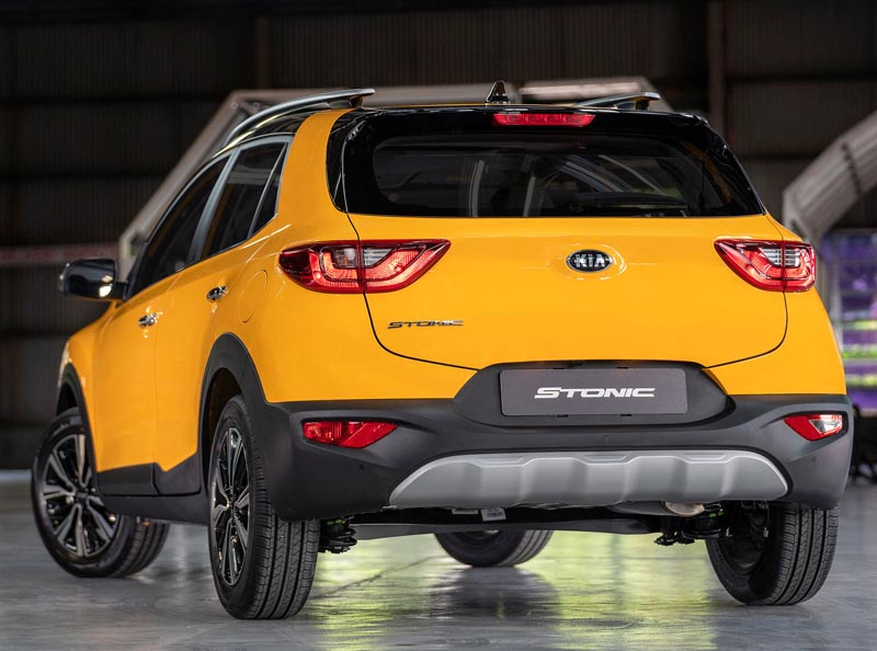 Kia Stonic 2021 tại Philippines vốn được nhập khẩu nguyên chiếc từ Trung Quốc Kia Stonic 2021 tại Philippines vốn được nhập khẩu nguyên chiếc từ Trung Quốc