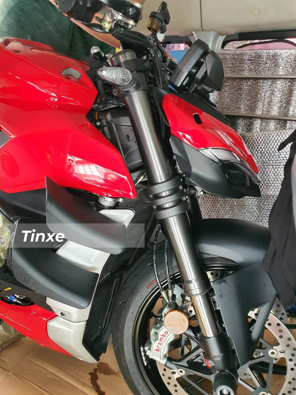 Ducati Streetfighter V4 2020 hiện là 1 trong số những chiếc naked-bike mạnh nhất thế giới hiện nay Ducati Streetfighter V4 2020 hiện là 1 trong số những chiếc naked-bike mạnh nhất thế giới hiện nay