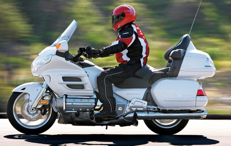 Xe Touring có tư thế ngồi thoải mái, tích hợp nhiều tiện ích hỗ trợ Xe Touring có tư thế ngồi thoải mái, tích hợp nhiều tiện ích hỗ trợ
