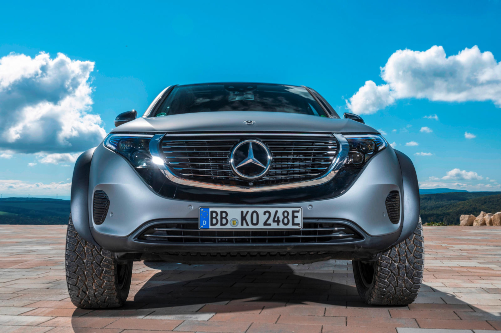 Nó được chế tạo dựa trên EQC 400 4Matic song có phong cách cứng cáp hơn hẳn Nó được chế tạo dựa trên EQC 400 4Matic song có phong cách cứng cáp hơn hẳn