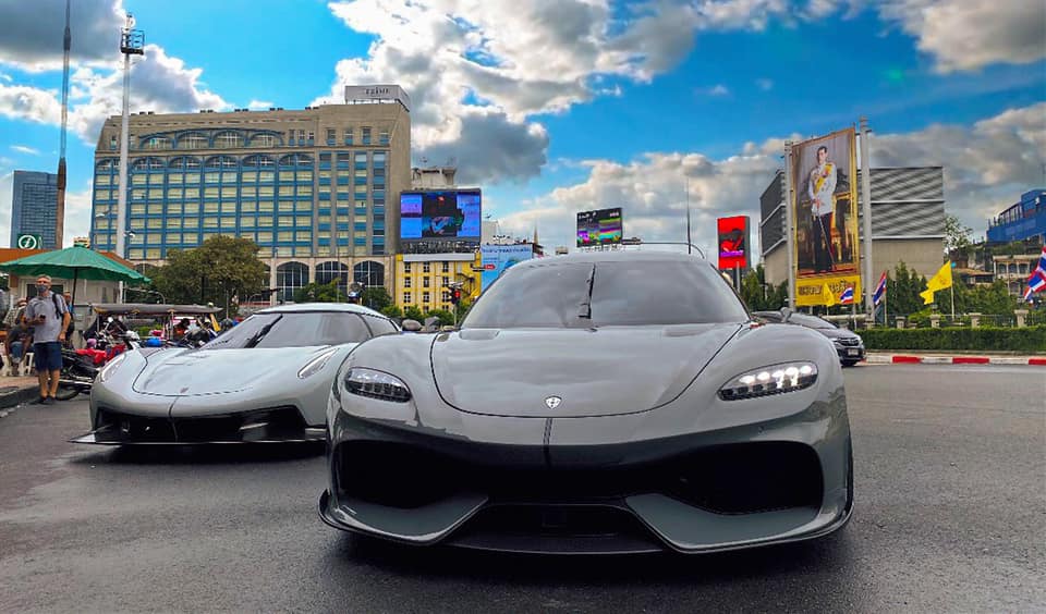 Cặp đôi siêu xe Koenigsegg đáng Cặp đôi siêu xe Koenigsegg đáng thèm khát xuất hiện trên đường phố Thái Lan