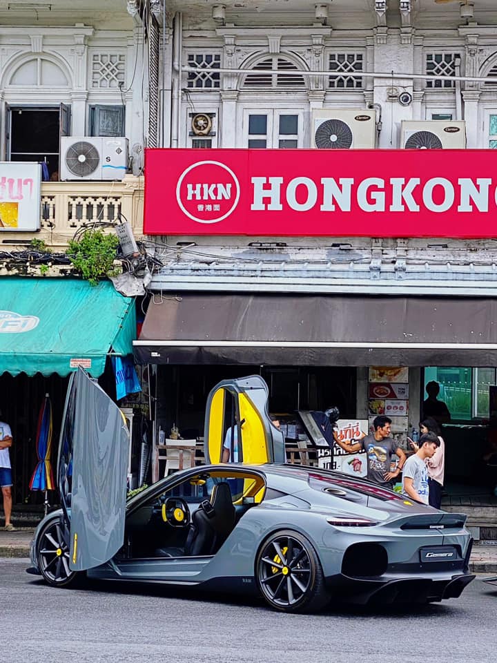 Siêu xe 4 chỗ ngồi Koenigsegg Gemera tung cánh trên đường phố Thái Lan Siêu xe 4 chỗ ngồi Koenigsegg Gemera tung cánh trên đường phố Thái Lan