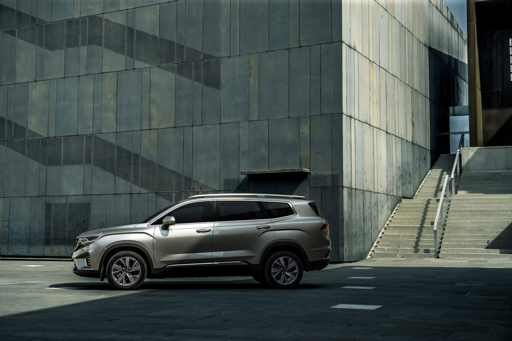 Geely Okavango 2021 có kích thước tương đương Toyota Land Cruiser Prado Geely Okavango 2021 có kích thước tương đương Toyota Land Cruiser Prado