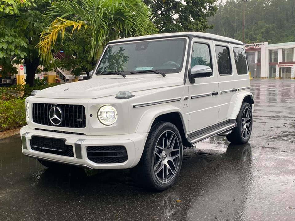 Xe thuộc phiên bản cao cấp nhất là Mercedes-AMG G63 Stronger Than Time Edition Xe thuộc phiên bản cao cấp nhất là Mercedes-AMG G63 Stronger Than Time Edition