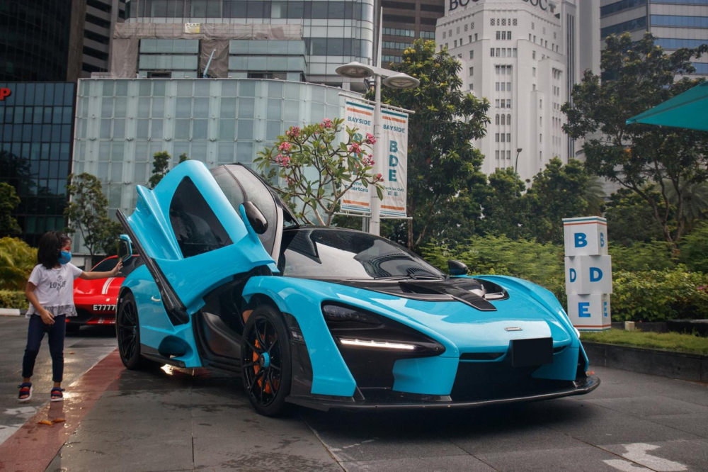 Đ&acirc;y ch&iacute;nh l&agrave; chiếc si&ecirc;u xe McLaren Senna đầu ti&ecirc;n đến Singapore