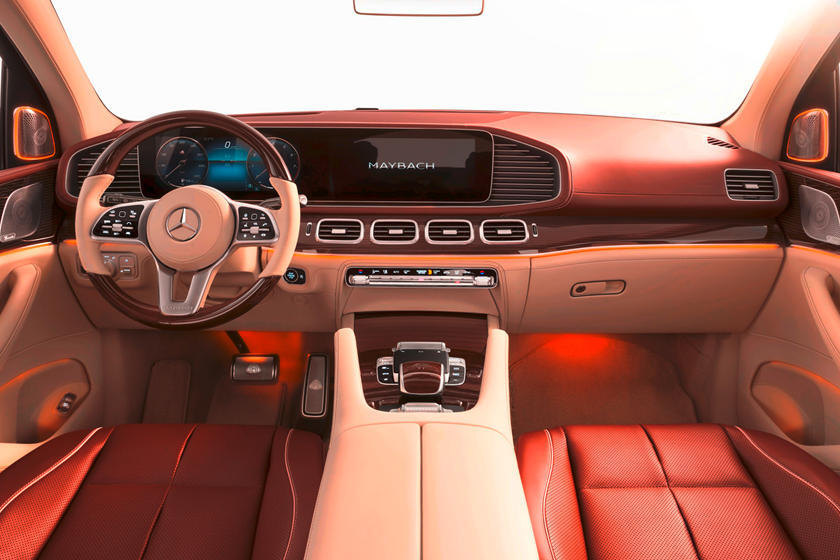 Bố cục nội thất ph&iacute;a trước&nbsp;của&nbsp;Mercedes-Maybach GLS 2021