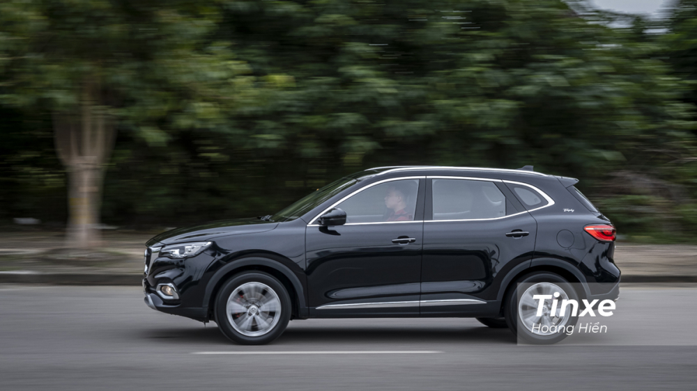 MG HS Trophy - Một mẫu xe lắp r&aacute;p tại Trung Quốc nhưng vẫn thuần chất Anh Quốc.