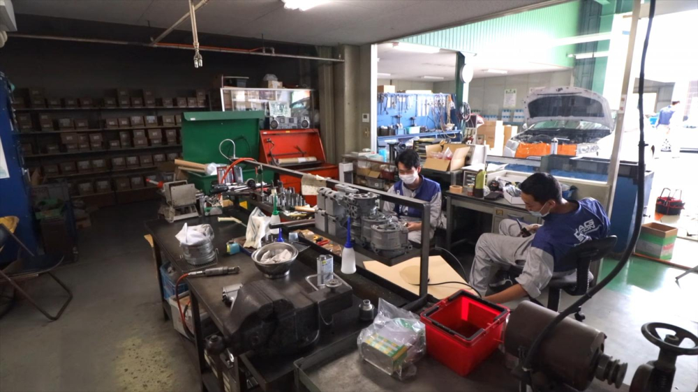 Khung cảnh phòng sửa chữa ngăn nắp, bảo đảm vệ sinh