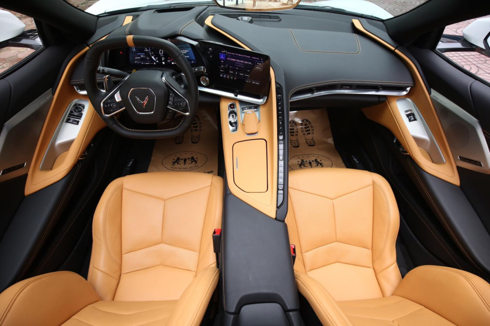 Nội thất của Chevrolet Corvette C8 Stingray 2LT 2020 tại Việt Nam Nội thất của Chevrolet Corvette C8 Stingray 2LT 2020 tại Việt Nam