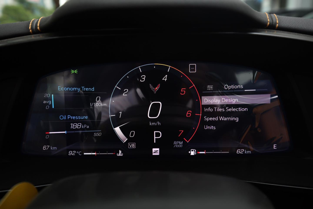 Chevrolet Corvette C8 Stingray 2LT 2020 có tốc độ tối đa đạt hơn 300 km/h Chevrolet Corvette C8 Stingray 2LT 2020 có tốc độ tối đa đạt hơn 300 km/h