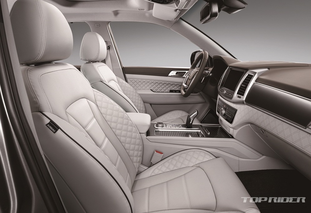Nội thất bọc da khá sang trọng của SsangYong Rexton 2021 Nội thất bọc da khá sang trọng của SsangYong Rexton 2021