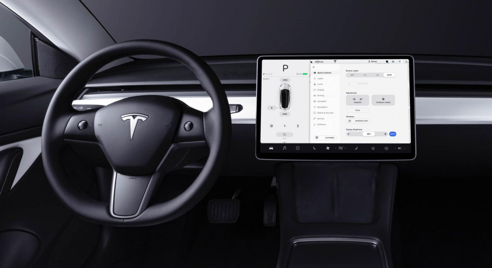 Nội thất phối 2 m&agrave;u đen - trắng của Tesla Model 3 2021