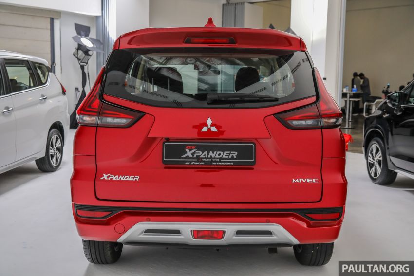 Mitsubishi Xpander m&agrave;u đỏ
