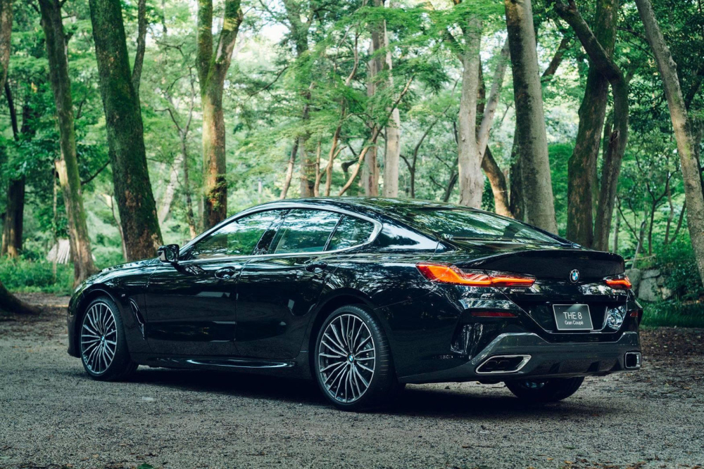 Ph&iacute;a sau của BMW 8 Series Gran Coupe Kyoto Edition