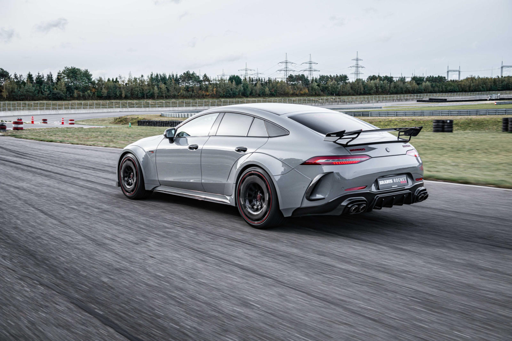 Ph&iacute;a sau của Brabus Rocket 900