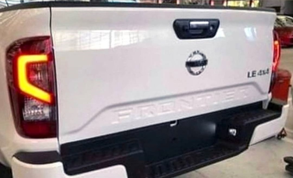 Thiết kế đằng sau của Nissan Frontier và Navara mới Thiết kế đằng sau của Nissan Frontier và Navara mới