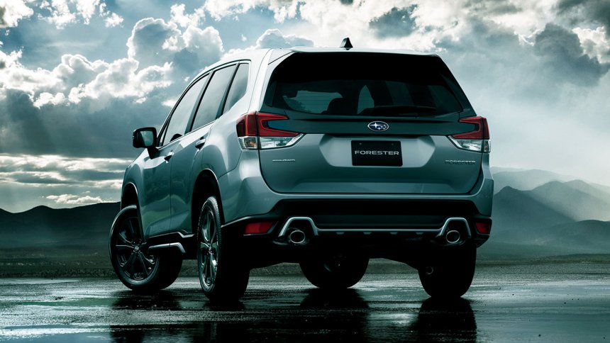 Subaru Forester Sport 2021 c&oacute; 2 ống xả thay v&igrave; 1 như bản thường