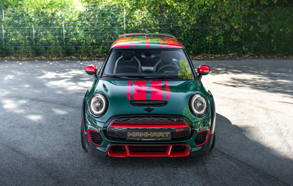 Trực diện đầu xe Mini John Cooper Works GP3 F350 độ bởi Manhart Trực diện đầu xe Mini John Cooper Works GP3 F350 độ bởi Manhart
