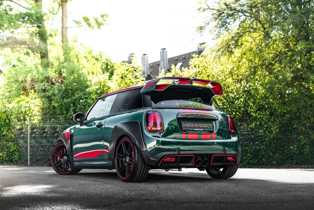 Phía sau của Mini John Cooper Works GP3 F350 độ bởi Manhart Phía sau của Mini John Cooper Works GP3 F350 độ bởi Manhart