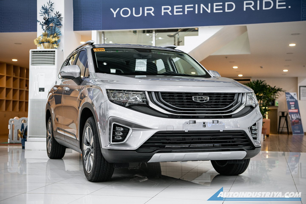 Geely Okavango 2021 được trưng b&agrave;y tại đại l&yacute; ở Philippines