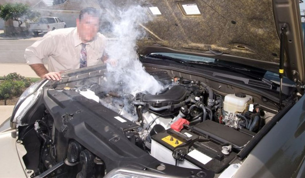 Kim phun nhi&ecirc;n liệu bị lỗi c&oacute; thể khiến xe bị chết m&aacute;y giữa đường.