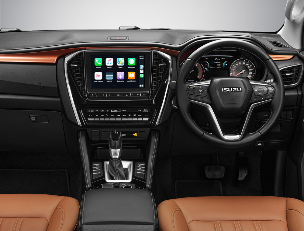 Màn hình trung tâm của Isuzu MU-X 2021