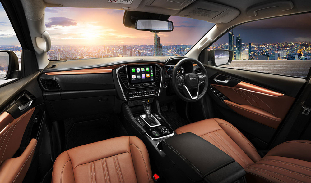 Nội thất bên trong Isuzu MU-X 2021