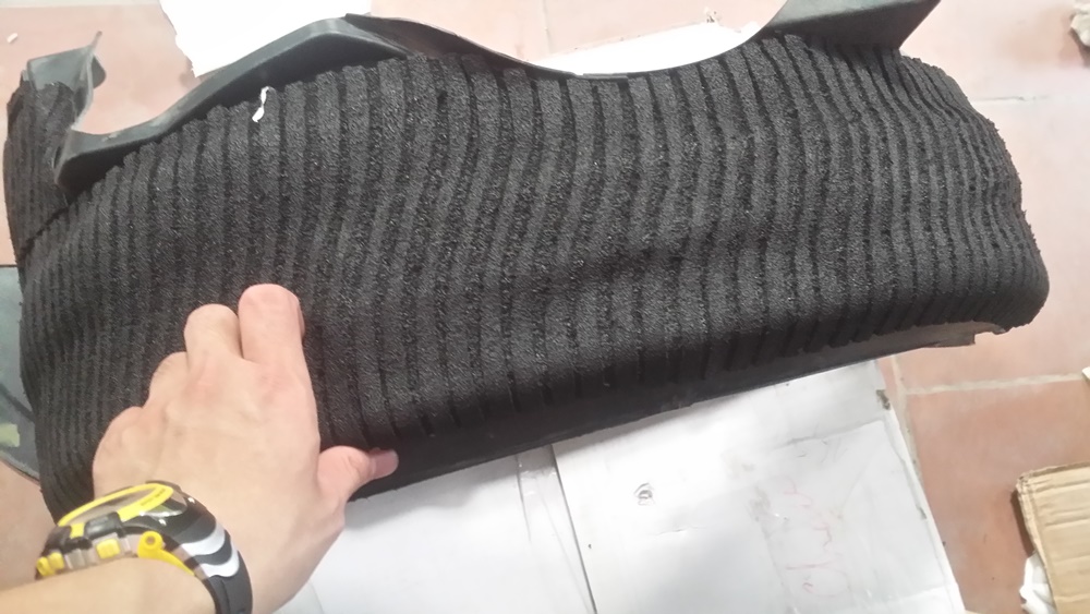 Vật liệu c&aacute;ch &acirc;m lốp &ocirc; t&ocirc; chống ồn.