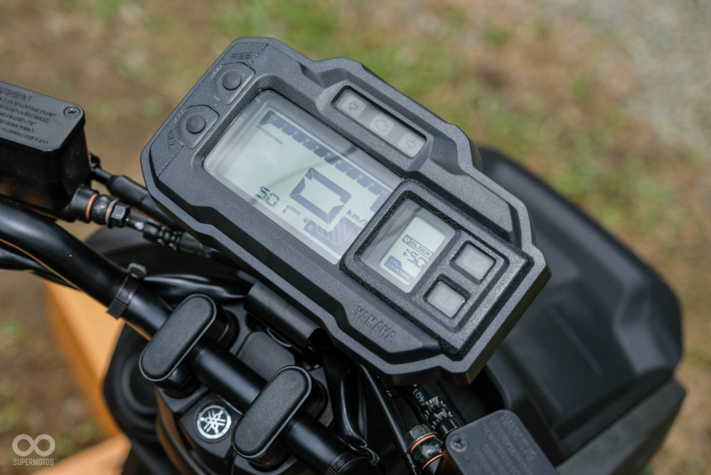 Bộ đồng hồ có thiết kế vuông vắn đầy khỏe khoắn trên Yamaha BWS 125 2021